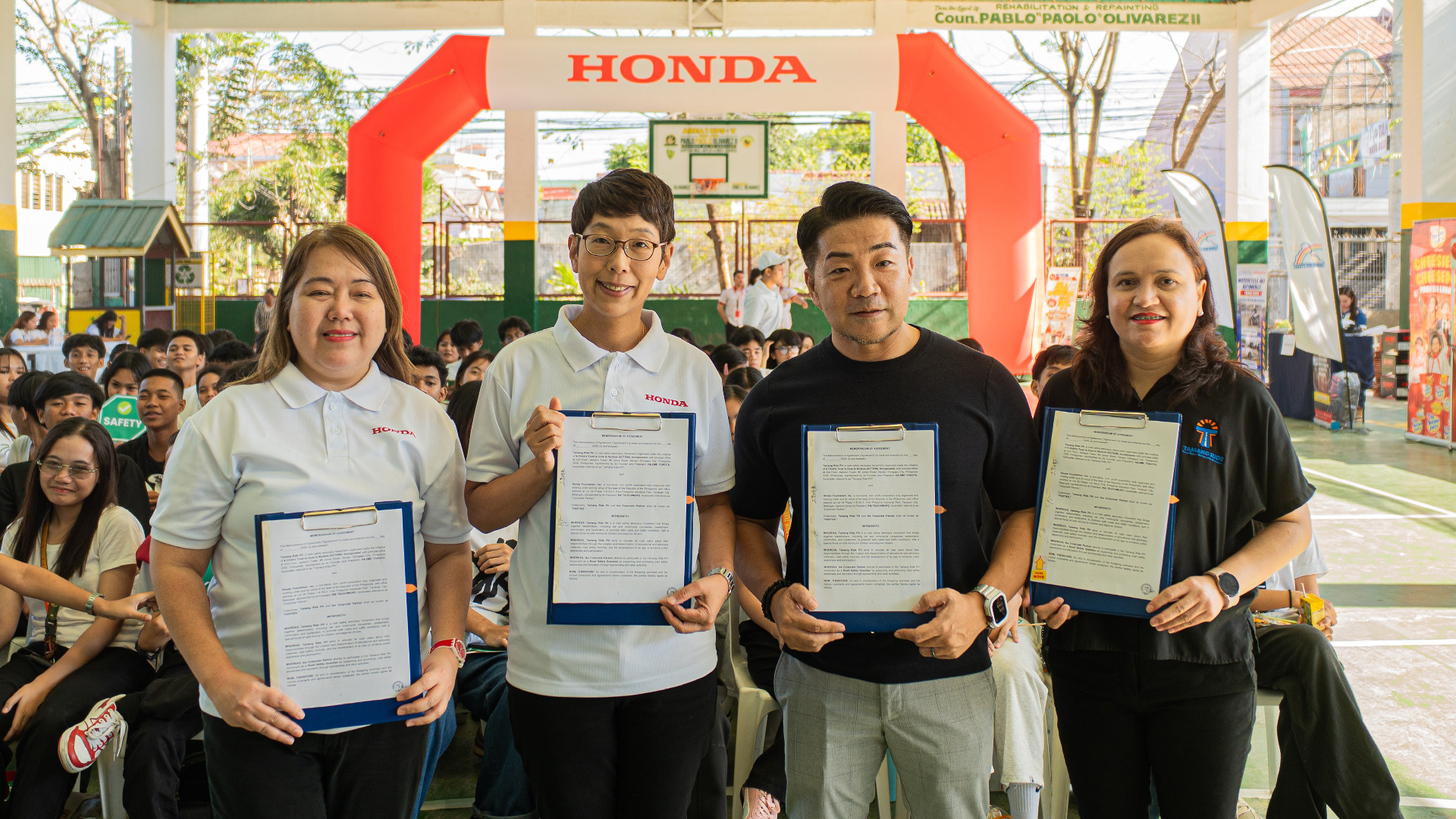 Hfi students on safety moa signing support photo main